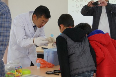 人工雪生成実験の様子