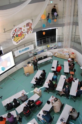 写真１　第１部サイエンストークの様子